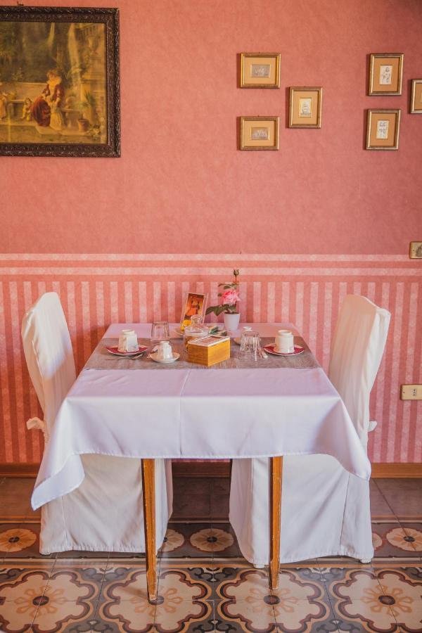 Casa Tonina Bed & Breakfast Carloforte  Exterior photo