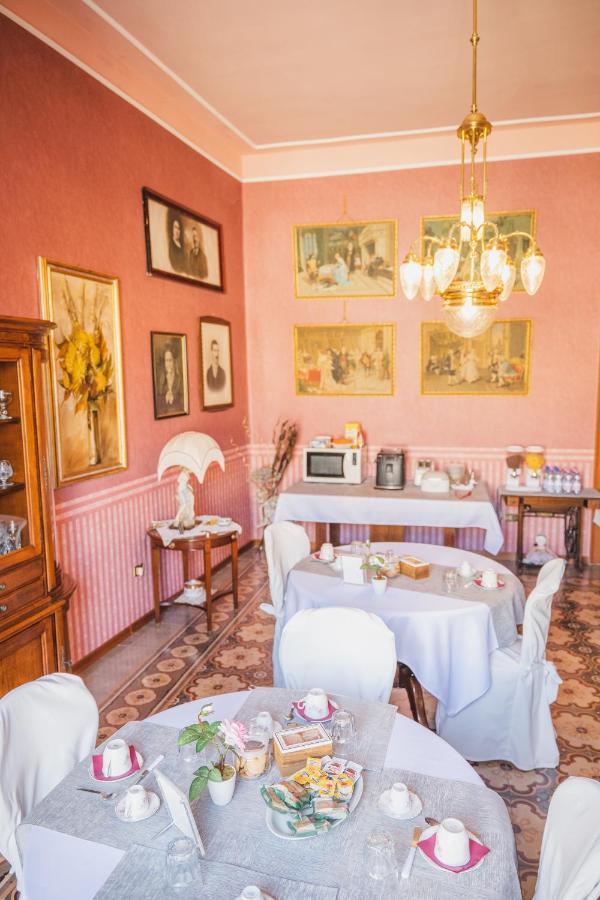 Casa Tonina Bed & Breakfast Carloforte  Exterior photo